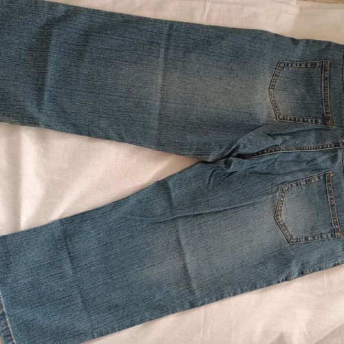 Re&X Capri Jeans like new with rhinestones, size L/XL, blue