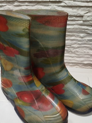 Galoshes multicolored size 31 like new