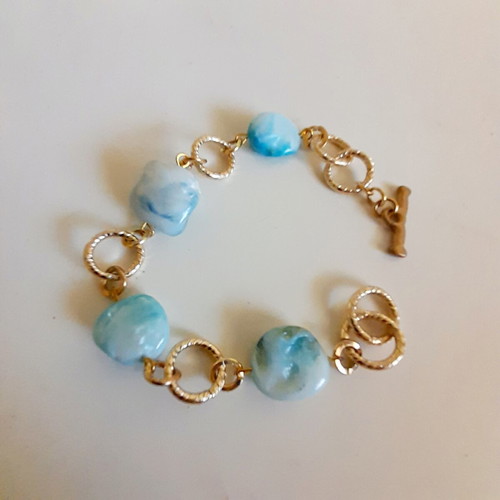 Bracelet with turquoise shells, new