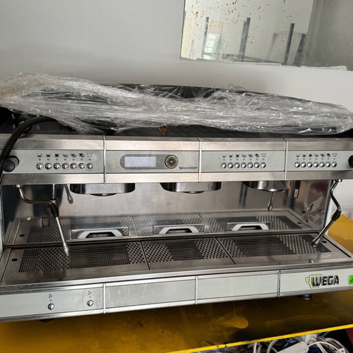 Wega professional 3 group machine used