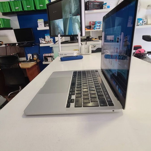 Apple MacBook Pro 13.3 inch Touchbar 2020 M1 Silver like new, 16GB RAM, 512GB SSD