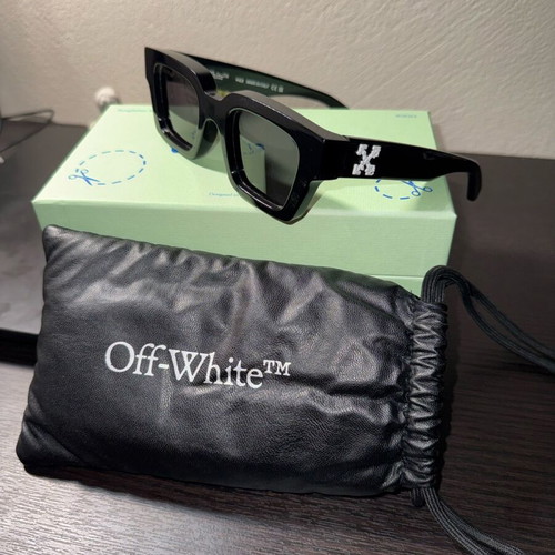 Off-White Virgil Abloh sunglasses like new, black