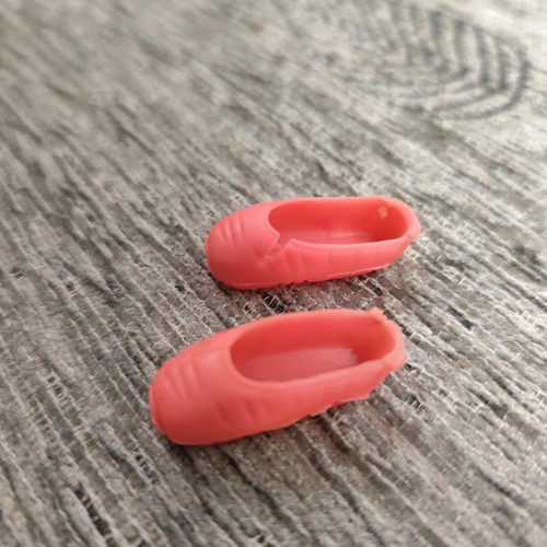 Bibibo pink shoes used with slight tear