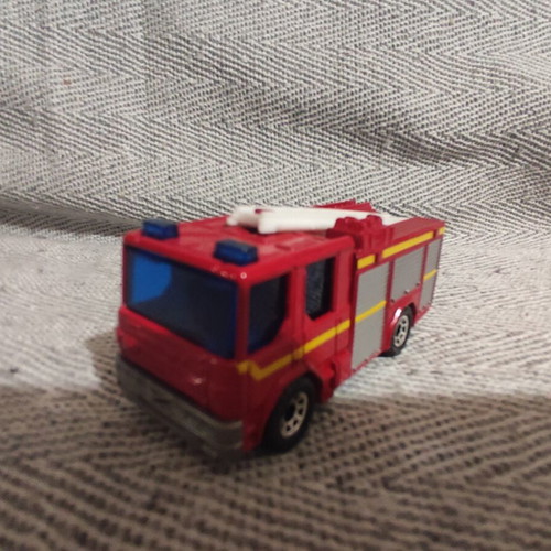 Matchbox fire engine toy car used, 7 cm, 1998