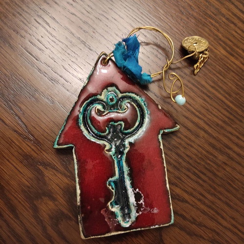Ceramic charm new in excellent condition
