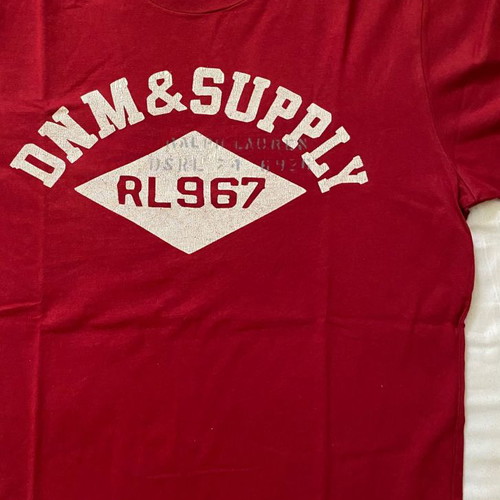 Branded t-shirts used in excellent condition, sizes L and M