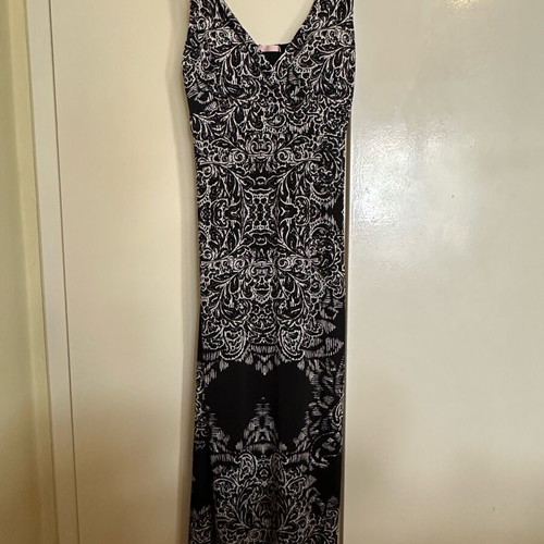 Maxi dress with light padding size M