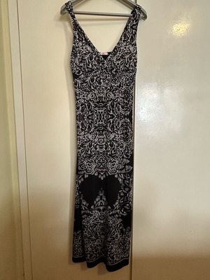 Maxi dress with light padding size M