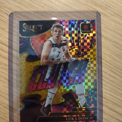 Luka Doncic 2025-26 Panini Select Euroleague Clutch Gold Prizm 01/10 card