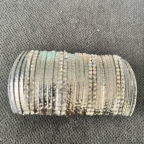 Elastic bracelet with strass like new