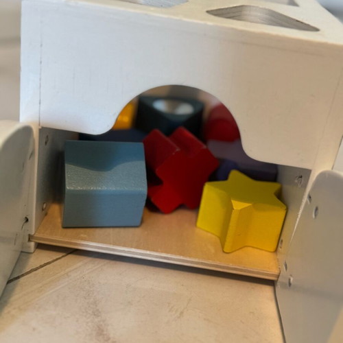 Viga Wooden Shape Cube like new with sounds