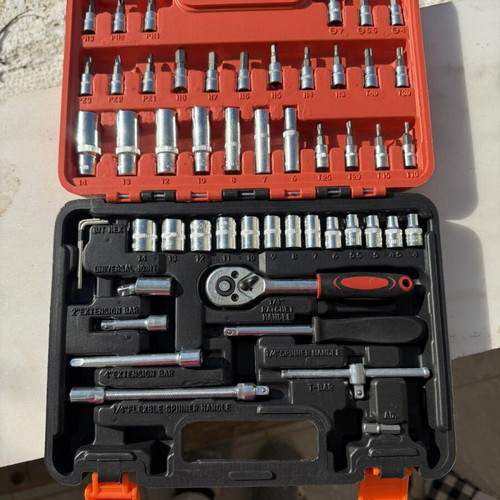 Ratchet set 1/4 53 pieces new