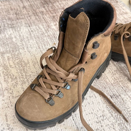 Scarpa hiking shoes like new, beige, size 37
