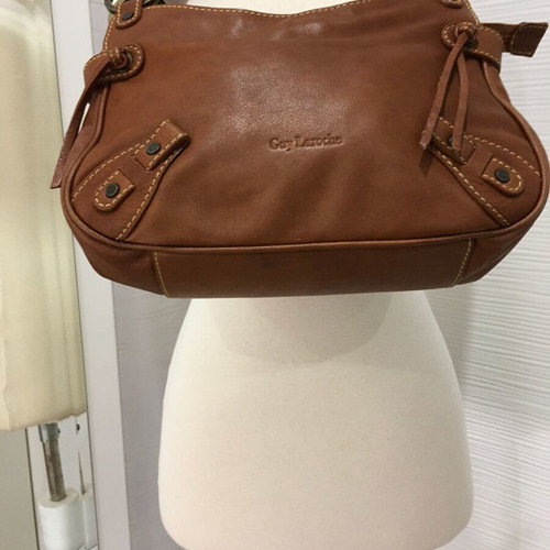 Guy Laroche leather shoulder bag like new, brown