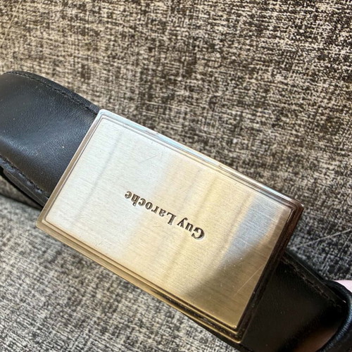Guy Laroche men's belt size 105 like new, black