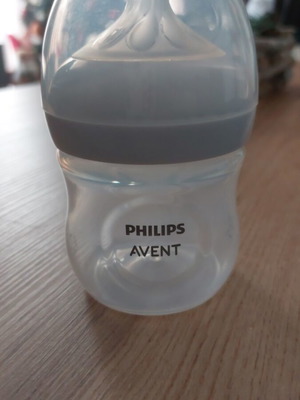 Philips Avent baby bottle 125ml plastic like new