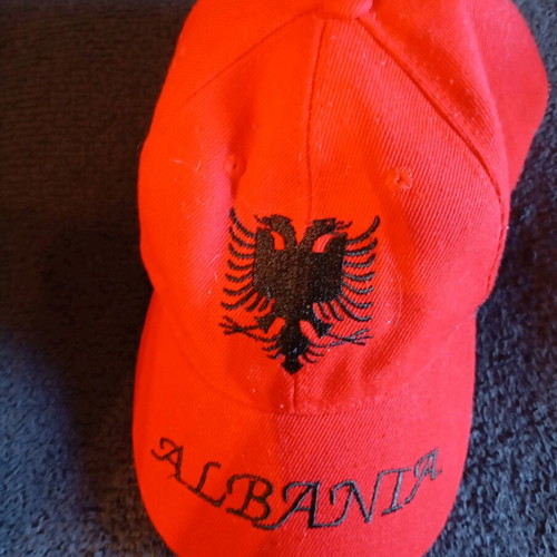 Hat like new size M