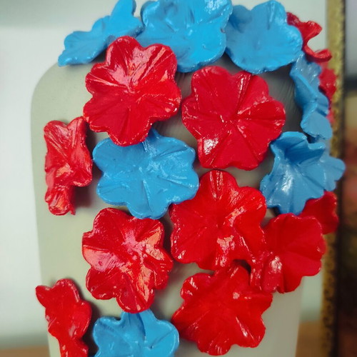 Handmade ceramic vase with 3D floral decoration
