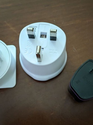 Αντάπτορες πρίζας ταξιδιού σαν καινούργιο σετ 3 τεμαχίων