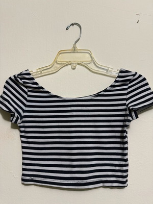 H&M Divided striped black and white crop top size XS like new
