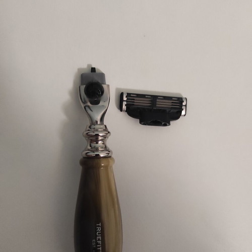 Truefitt & Hill shaving razor like new, compatible with Gillette Mach 3