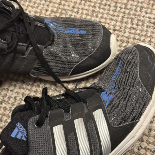 Adidas athletic shoes used, size 40