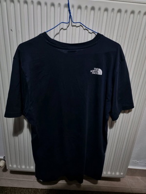 The North Face μπλε T-shirt μέγεθος M σαν καινούργιο