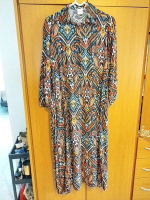 Piazza Italia long dress S size like new, with belt and pockets