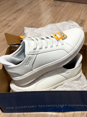 Skechers Slip-ins new, size 42.5, white casual shoes