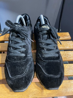 Juicy Couture Black Label sneakers velvet black like new