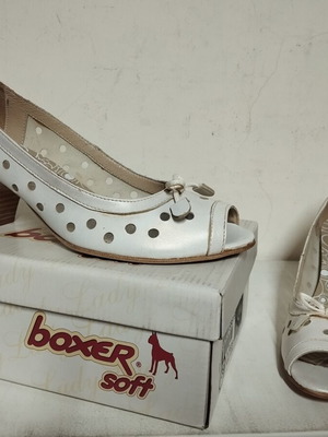 Boxer soft women's beige pearl leather pumps size 39 like new