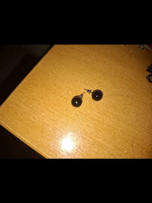 Classic Black Pearl Earrings like new
