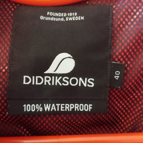 Didriksons women's jacket like new, waterproof, size L