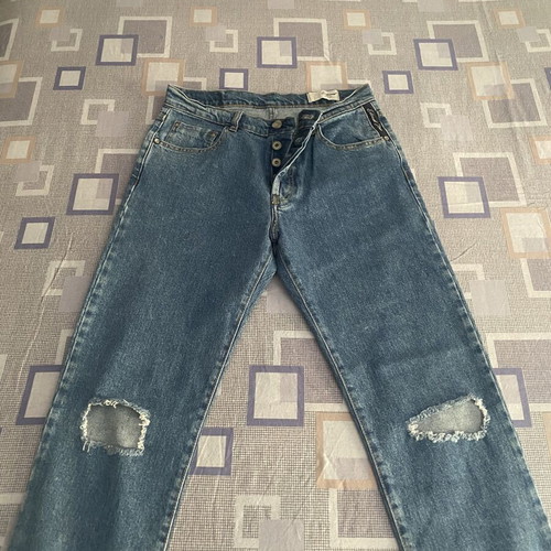 Edward Jeans women's blue jeans small size like new with subtle rips