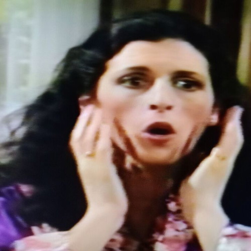 Videocassette used with episodes of the series Authairetoi from Mega
