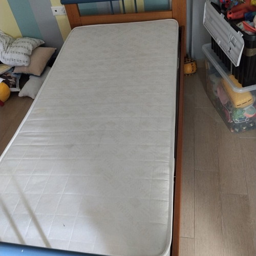Children's bed with mattress, 1.90x0.90 m