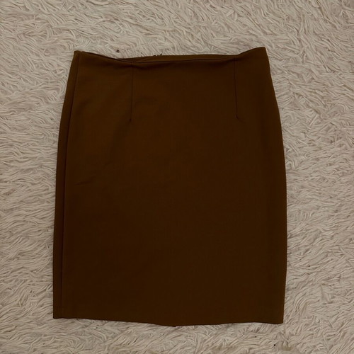 Brown skirt like new with back zipper, size S