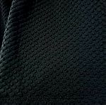  Small stradivarius mini φούστα, στενή μέση και ανοιχτή κάτω, με ανάγλυφες μαύρες λεπτομέρειες πουα