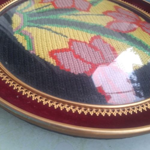 Vintage round frame with handmade embroidery '70s-'80s