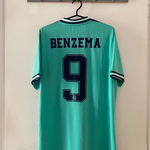 Real Madrid 2019/20 Player Version jersey like new, size M