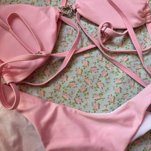 Women's pink swimsuit new, size M