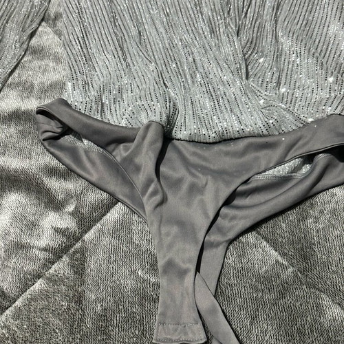 Donna silver sequin bodysuit like new size Large