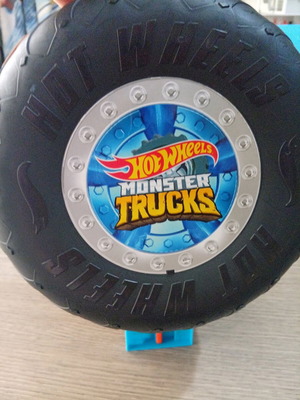 Hot Wheels Monster Truck Track like new