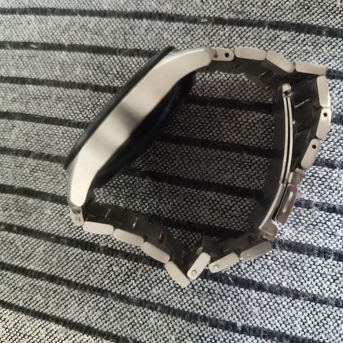 Samsung Galaxy Watch 3 43-46mm used with metal strap for small wrist