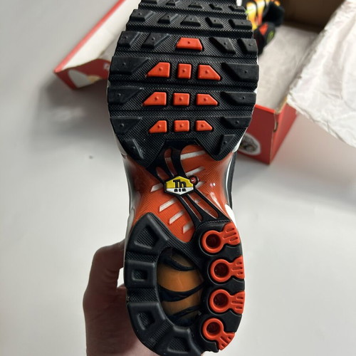 Nike Air Max Plus sneakers brand new, Sunset Orange Yellow, size 38