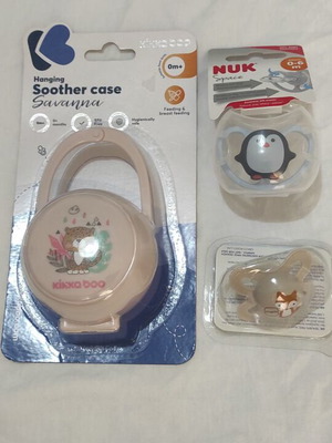 Pacifier set with case new, pack of 2