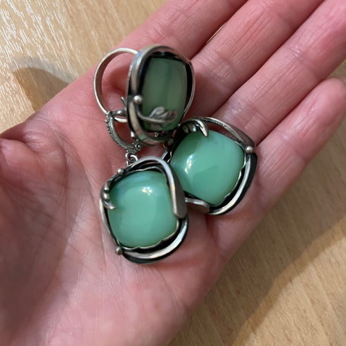 Silver ring and earrings set with green chalcedony like new
