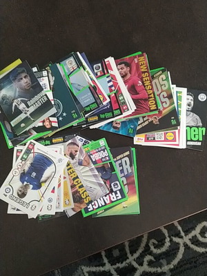 Football cards new, pack of 83 pieces