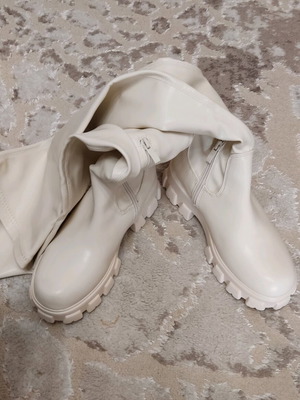 Dipates boots over the knee new, beige