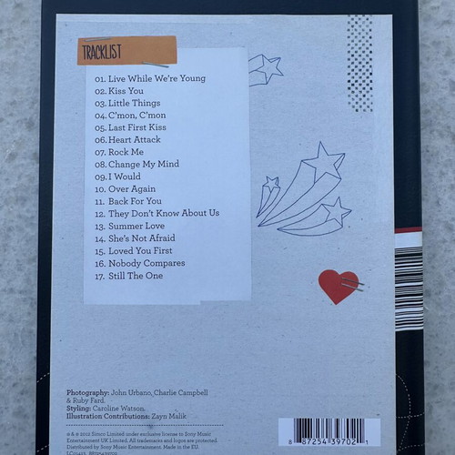 One Direction Take Me Home Limited Yearbook Edition CD like new, pop